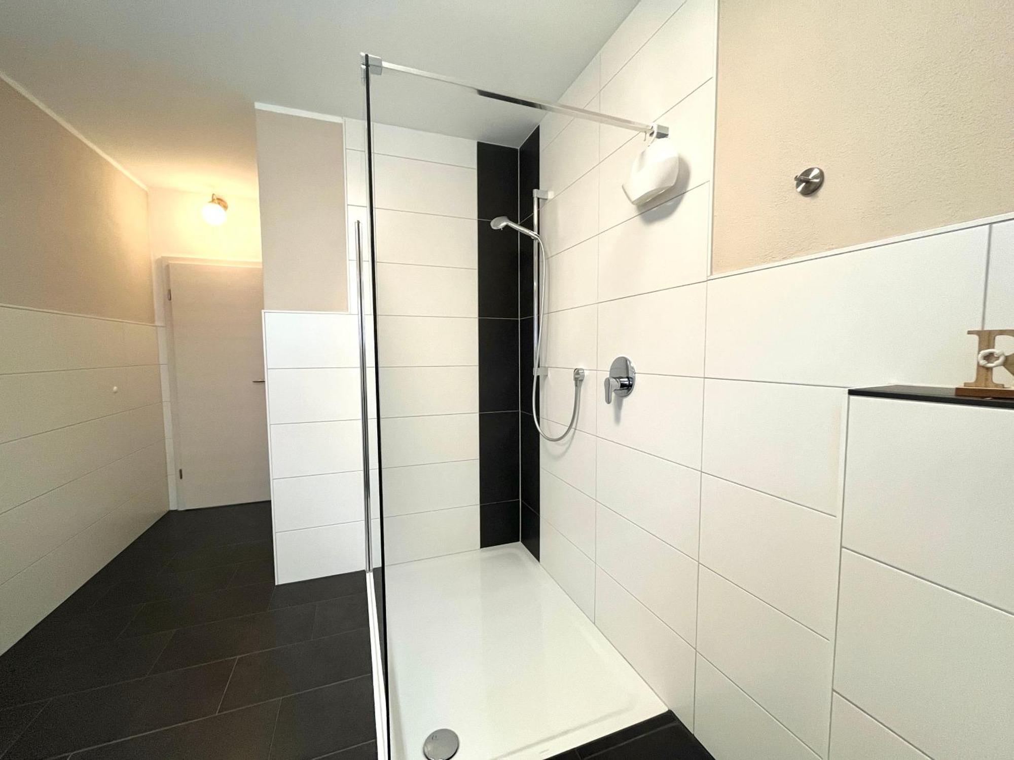 Ferienwohnung Sonnenterrasse, 1-4 Personen, 2 Schlafzimmer, Grosse Terrasse Müden Екстериор снимка