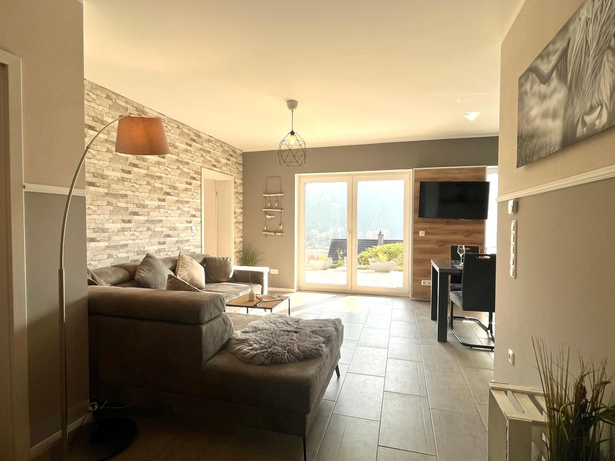 Ferienwohnung Sonnenterrasse, 1-4 Personen, 2 Schlafzimmer, Grosse Terrasse Müden Екстериор снимка