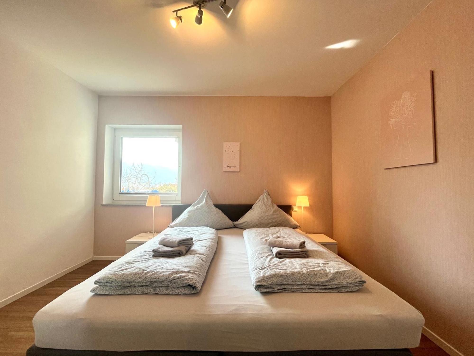 Ferienwohnung Sonnenterrasse, 1-4 Personen, 2 Schlafzimmer, Grosse Terrasse Müden Екстериор снимка