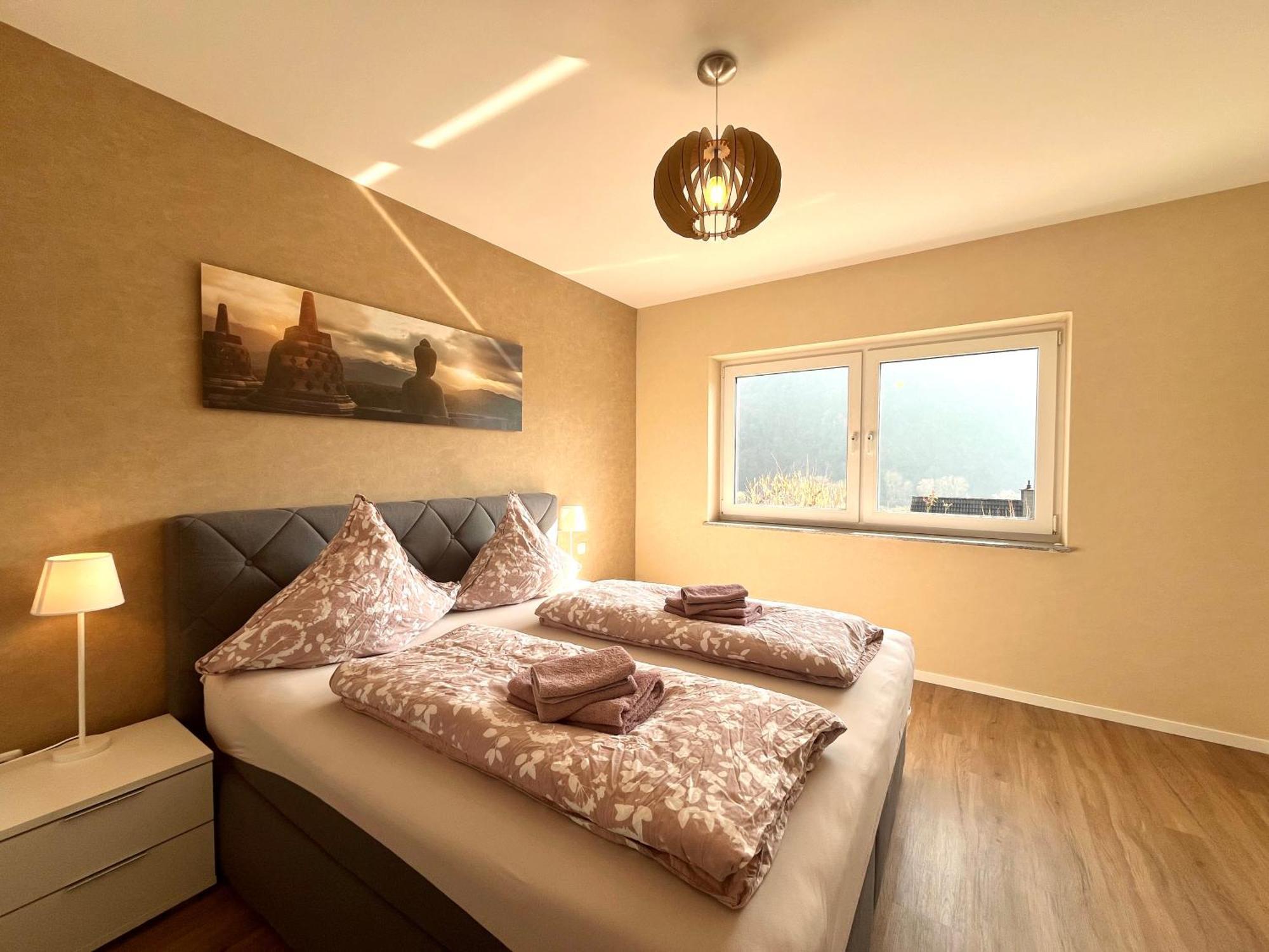 Ferienwohnung Sonnenterrasse, 1-4 Personen, 2 Schlafzimmer, Grosse Terrasse Müden Екстериор снимка