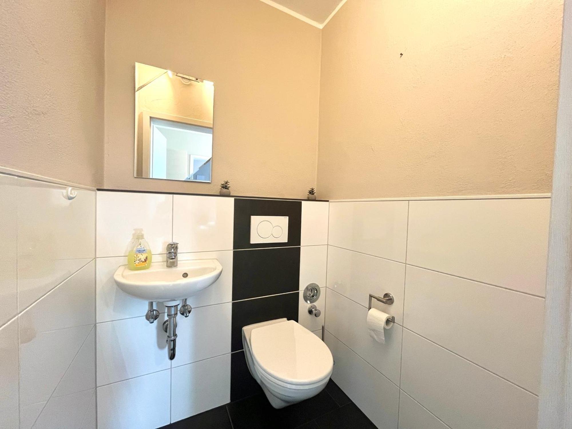 Ferienwohnung Sonnenterrasse, 1-4 Personen, 2 Schlafzimmer, Grosse Terrasse Müden Екстериор снимка