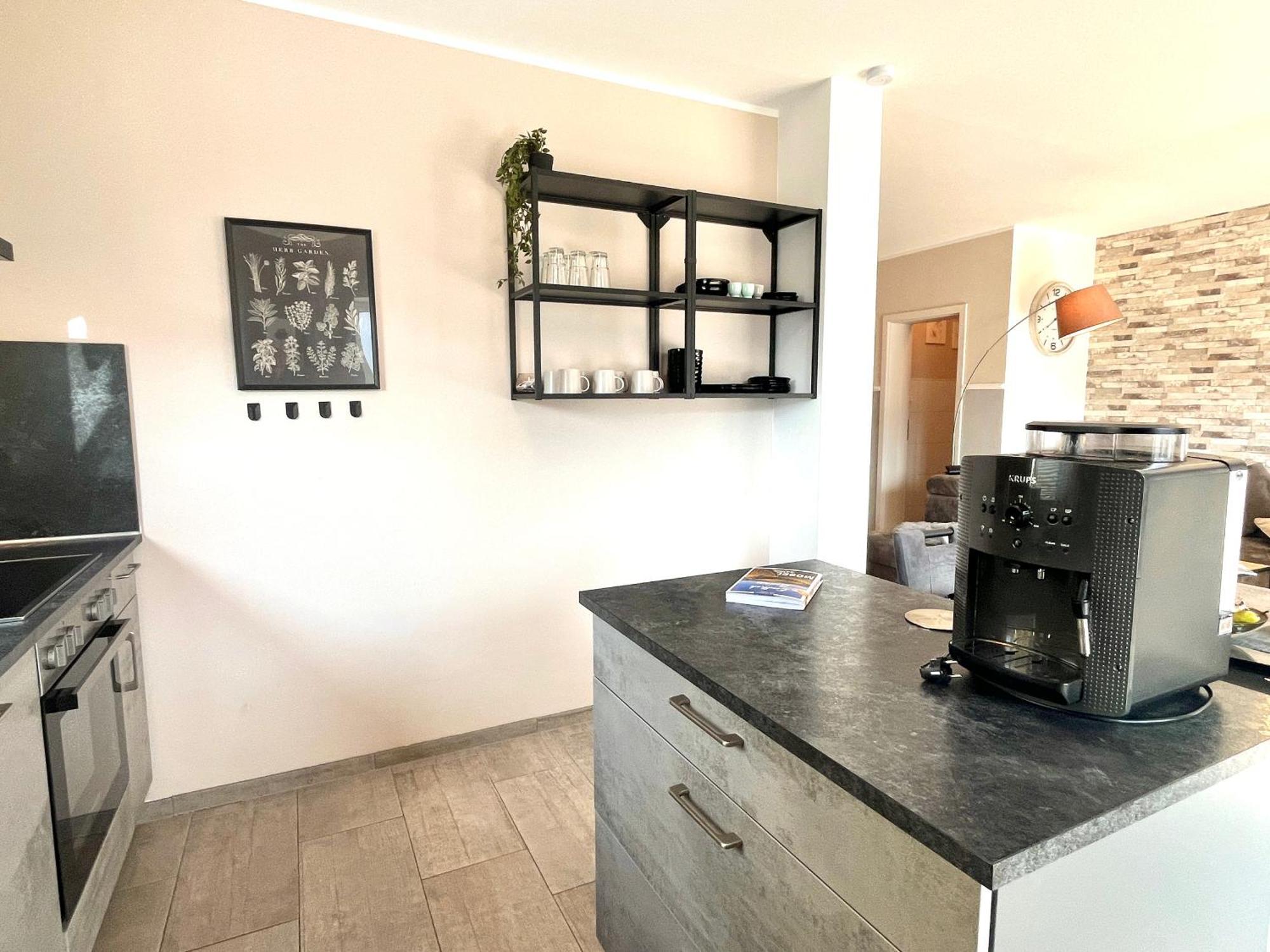 Ferienwohnung Sonnenterrasse, 1-4 Personen, 2 Schlafzimmer, Grosse Terrasse Müden Екстериор снимка