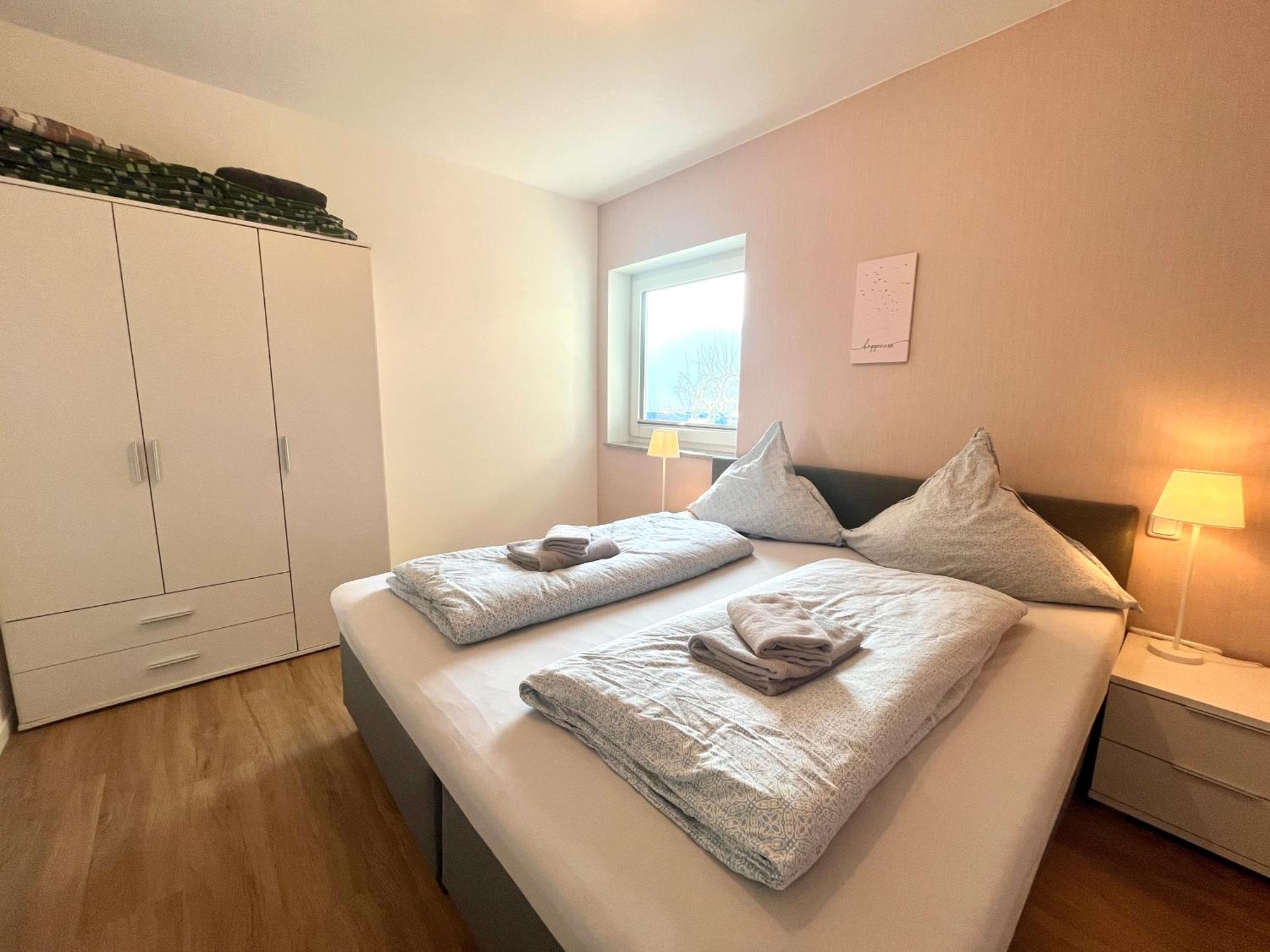 Ferienwohnung Sonnenterrasse, 1-4 Personen, 2 Schlafzimmer, Grosse Terrasse Müden Екстериор снимка